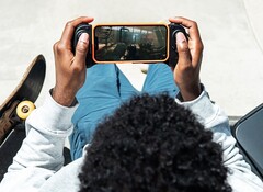 L'ultimo gamepad per iPhone di Corsair è dotato di thumbstick anti-drift. (Immagine: Corsair)