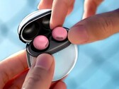 I Pixel Buds Pro 2 ricevono una serie di piccole modifiche al design. (Fonte: Spigen)