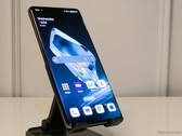 Sono emerse online nuove informazioni sulle fotocamere di OnePlus 13 (immagine via Notebookcheck)