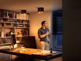 Il nuovo faretto Philips Hue Pillar è più luminoso del modello originale. (Fonte: Philips Hue)