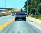 Il Cybertruck di Tesla è stato nuovamente avvistato sulle strade della California. (Fonte: trendsetter2023___ su TikTok)