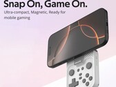 Il controller di gioco magnetico Abxylute Snap-on scorre e ruota in posizione per essere utilizzato con gli smartphone. (Fonte: Abxylute)