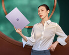 L'A14 Air 2026 è in vendita in Cina a partire da circa 1.003 dollari. Nella foto: un'immagine promozionale che mette in risalto il design leggero del portatile.