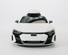 L'Audi RS e-tron GT personalizzata in bianco opaco è senza dubbio un'auto elettrica sportiva incredibilmente bella (Immagine: Ken Block)