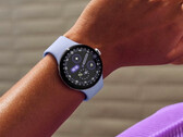 Secondo quanto riferito, in futuro sarà possibile sbloccare il Google Pixel Watch utilizzando uno smartphone collegato.