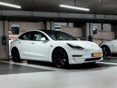 I funzionari cinesi temono che i veicoli elettrici Tesla, come la Model 3 vista in questa foto, possano essere utilizzati per lo spionaggio estero (Immagine: Jannis Lucas)