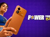 Un'immagine promozionale dello Xiaomi Poco M8 Power che ritrae una giovane donna
