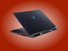 Il nuovo Predator Helios Neo 16 (PHN16-I71) pesa 2,7 kg.