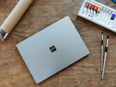 Si prevede che né il Surface Laptop 6 né il Surface Pro 10 inizieranno ad essere spediti prima dell'estate. (Fonte: Microsoft)