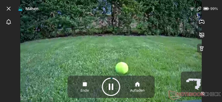 Rilevamento degli ostacoli (palla da tennis) dal punto di vista del robot tosaerba (video in diretta nell’app)