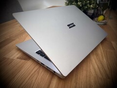 Il Vision 14 ha ricevuto una valutazione dell'89% nel nostro test (Fonte: Notebookcheck - modificato)