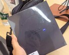 Quella che sembra essere la confezione di vendita al dettaglio del prossimo Vivo X500