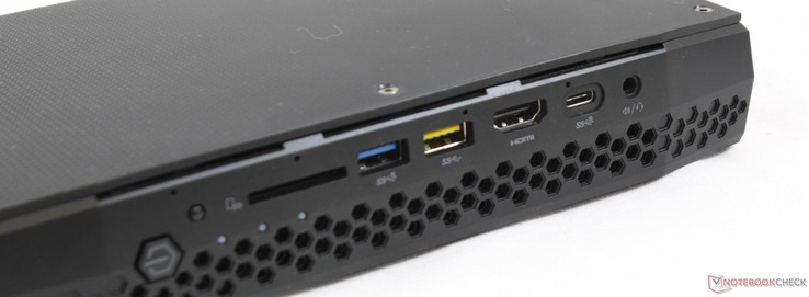Lato frontale: accensione, ricevitore IR, SD reader, USB 3.1, USB 2.0, HDMI 2.0a, USB Type-C Gen. 2, 3.5 mm combo audio