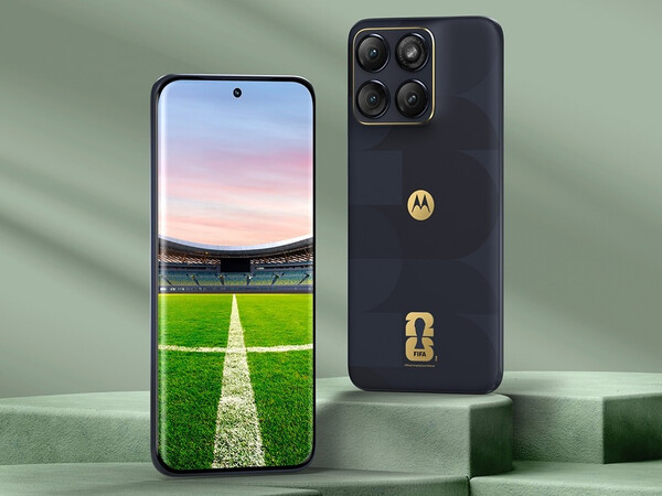 Il Motorola Edge 70 Fusion FIFA World Cup 26 Edition ha una finitura in similpelle.