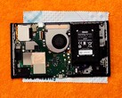 Il sistema di raffreddamento di Nintendo Switch 2 comprende una piccola ventola e una heatpipe in rame (Fonte: ProModding, YouTube)