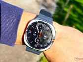 Secondo le ultime indiscrezioni, l’ Galaxy Watch Ultra 2 di Samsung presenta un restyling che ricorda in parte lo stile dell’ Galaxy Watch 9 Classic, che alla fine non è mai stato lanciato sul mercato.