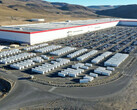 La fabbrica del Nevada con i Megapack Tesla (immagine: Sawyer Meritt/X)