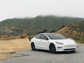 Tesla richiama alcuni veicoli Model 3 e Model S dopo aver riscontrato diversi problemi. (Fonte: Charlie Deets via Unsplash)