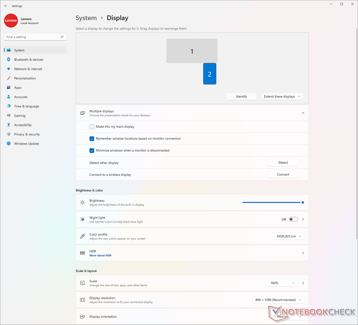 Orientamento e layout dello schermo predefinito tra i due display