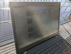 Utilizzo del ThinkPad L15 G2 all'aperto