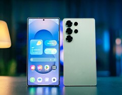 Il successore di Galaxy S25 Ultra (nella foto) dovrebbe avere un vetro Gorilla Glass migliorato. (Fonte: Amanz)