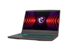 Laptop da gioco MSI Thin 15 con tastiera retroilluminata e logo Dragon Shield. (Fonte: MSI)