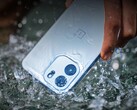 Il OnePlus Nord CE6 è impermeabile e il touchscreen dovrebbe rispondere anche alle dita bagnate.