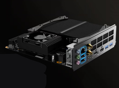 Sistema di raffreddamento personalizzato (Fonte immagine: Minisforum)