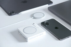 L&#039;iPhone SE 5G potrebbe supportare Apple&#039;s vasta gamma di accessori MagSafe. (Fonte: Brandon Romanchuk)