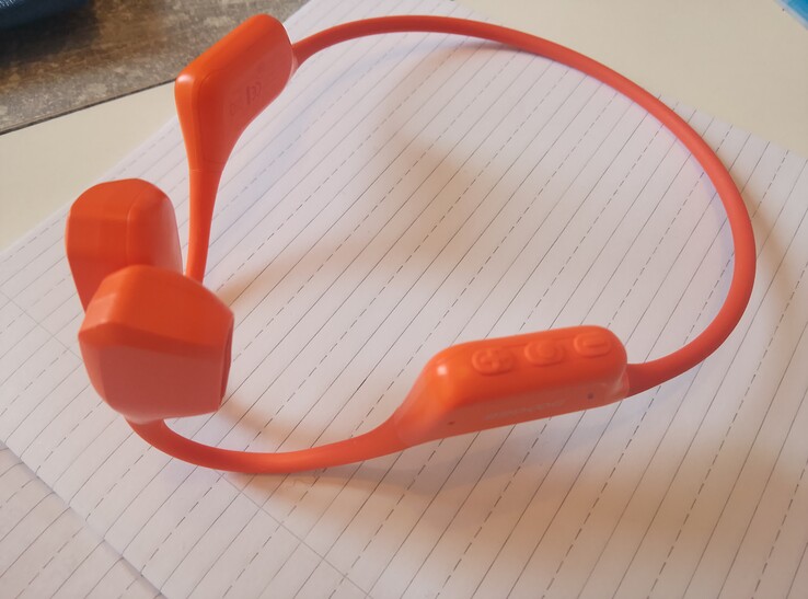 I controlli. I pulsanti sono piuttosto stretti