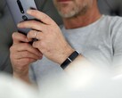 Il monitor della pressione sanguigna Aktiia G0 (nella foto) è conosciuto anche come Hilo Band. (Fonte: Hilo)
