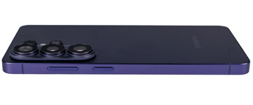 A destra: Volume, pulsante funzione