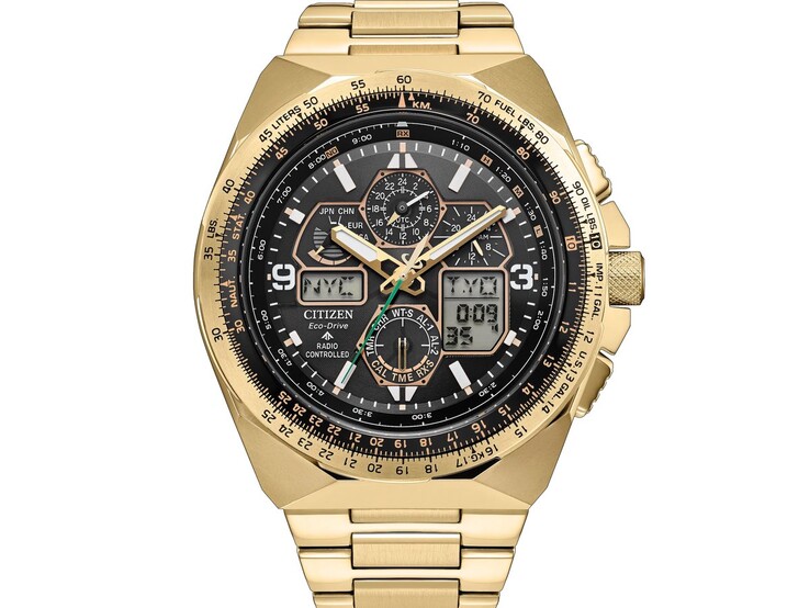 Orologio da pilota Citizen Promaster Skyhawk A-T JY8144-50E con cassa e bracciale in acciaio inossidabile color oro chiaro, quadrante nero, diversi contatori analogici, display digitali e lunetta con regolo calcolatore ispirata all’aviazione.