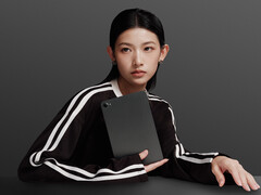 Il prezzo del Redmi K Pad 2 è di circa 527 dollari in Cina. Nella foto: un'immagine promozionale della colorazione nera.