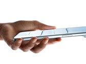 Secondo un leaker, i 5 principali produttori di smartphone in Cina stanno lavorando su ammiraglie sottili con grandi batterie. (Fonte immagine: Apple)
