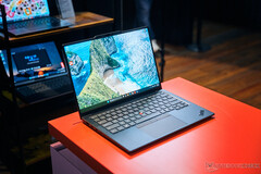 Il nuovo Lenovo ThinkPad X1 Carbon Gen 14 Aura Edition (fonte: Alexander Wätzel)
