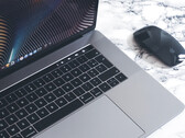 Apple ha interrotto le dimensioni dello schermo da 15 pollici alla fine del 2019. (Fonte: Anthony Choren)