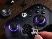 Il controller 8BitDo Ultimate 3E per Xbox ha un D-pad in metallo sostituibile.