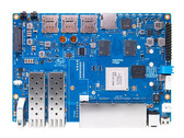 Il BPI-R4 ha molte opzioni di connessione per fungere da router fai da te. (Fonte immagine: Banana Pi)