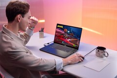 MSI Stealth 16 AI+ ora ha le intelligenze di Panther Lake. (Fonte immagine: MSI)