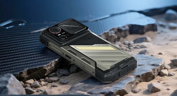 Il dispositivo è dotato di una telecamera per la visione notturna (Fonte: Hotwav)