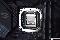 Intel Core i7-9700K Advanced Pre-Test Edition - 5.0 GHz @ 1.34 V