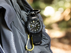 Il Casio Pro Trek PRJ-B001B-1 (nella foto) utilizza una fascia in stile paracorda. (Fonte: Casio)