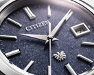 Il Citizen AQ4100-65M (nella foto) ha il motivo dell'aquila inciso sulla corona, sul quadrante e sul fondello. (Fonte: Citizen)