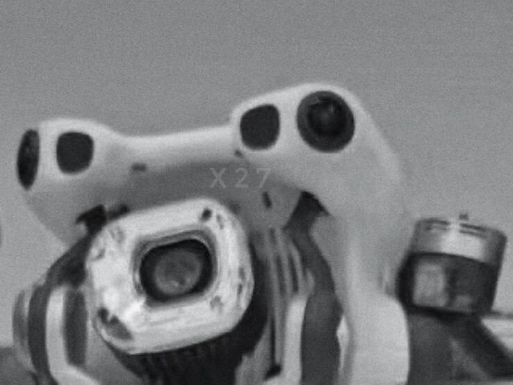 Un primo piano di un primo prototipo di DJI Mini 5 Pro. (Fonte immagine: via Jasper Ellens)
