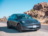 I proprietari di un vecchio veicolo Tesla in Cina possono ora risparmiare sul passaggio a un nuovo veicolo elettrico come la Tesla Model Y (Immagine: Tyler Casey)