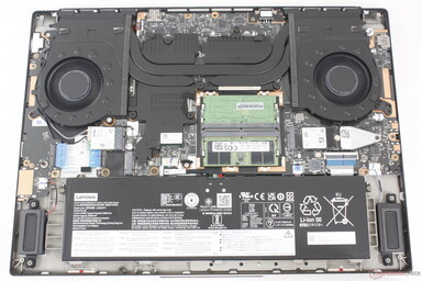 L'unità di raffreddamento di Legion 7 16 può gestire 145 Watt. (fonte immagine: Notebookcheck)