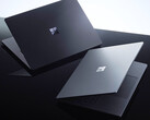 Il Surface Laptop Ultra nei colori Platinum e Dark Steel/Nightfall.