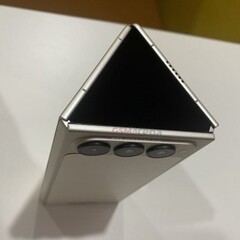 Il Phantom Ultimate G Fold Concept. (Fonte: GSMArena)