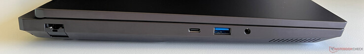 A sinistra: Ethernet (2,5 GBit/s), USB-C 3.2 Gen 2 (10 GBit/s, DisplayPort 1.4a, 100 watt Power Delivery), USB-A 3.2 Gen 1 (5 GBit/s), audio 3,5 mm